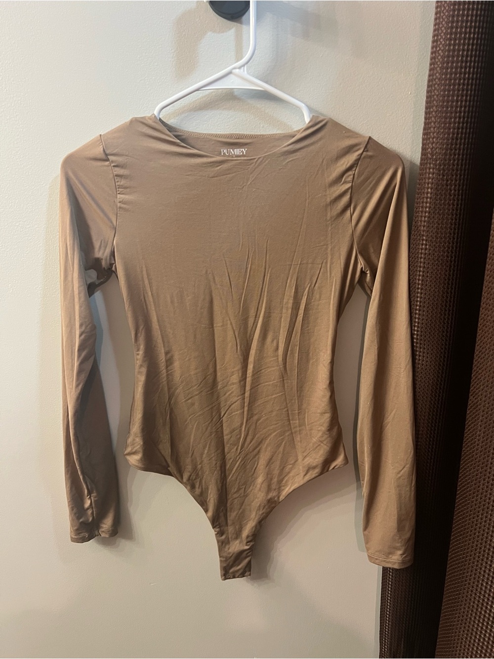 pumiey Taupe Long-Sleeve Scoop-Neck Bodysuit